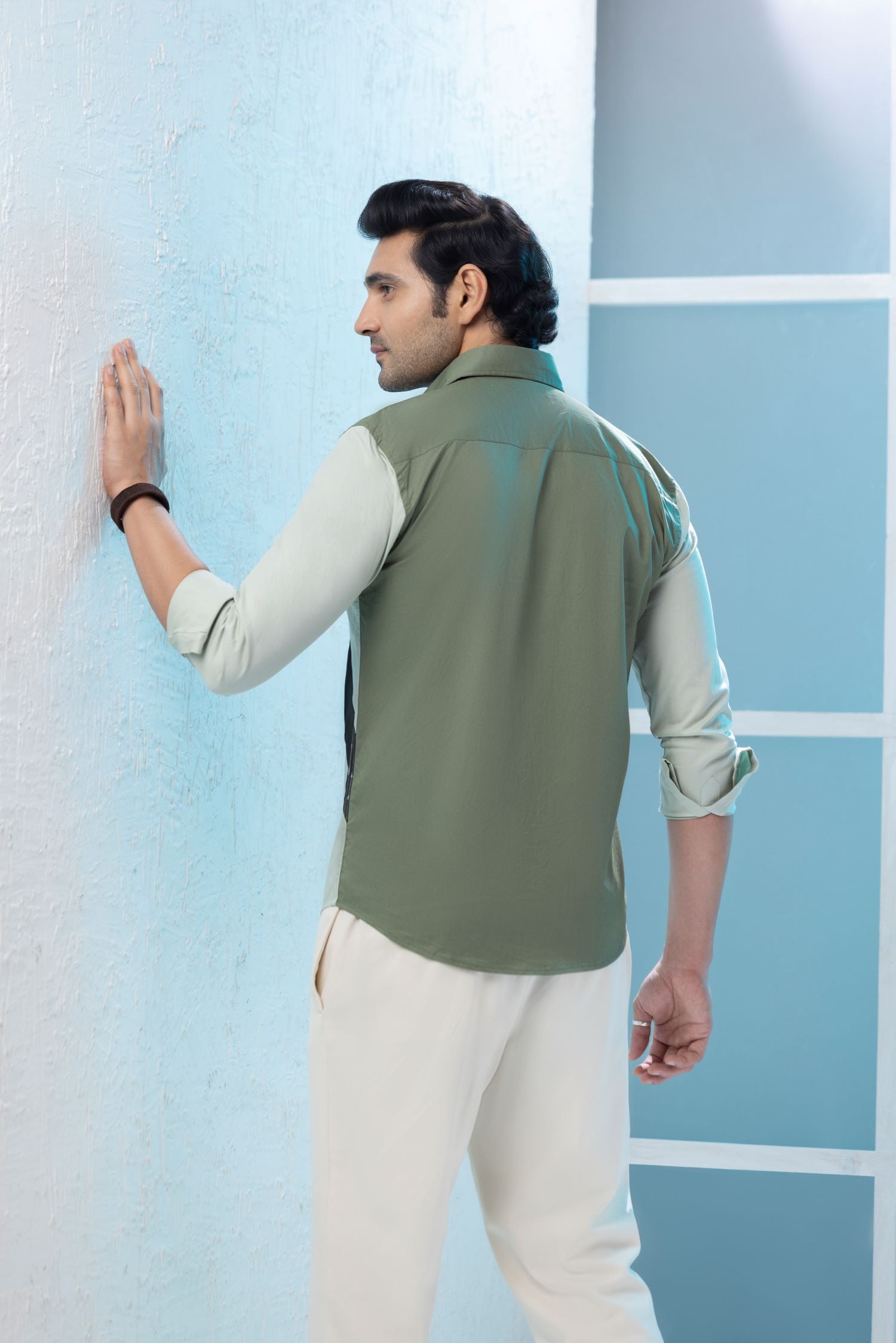 Inverted Triangle Cut And Sew Shirt