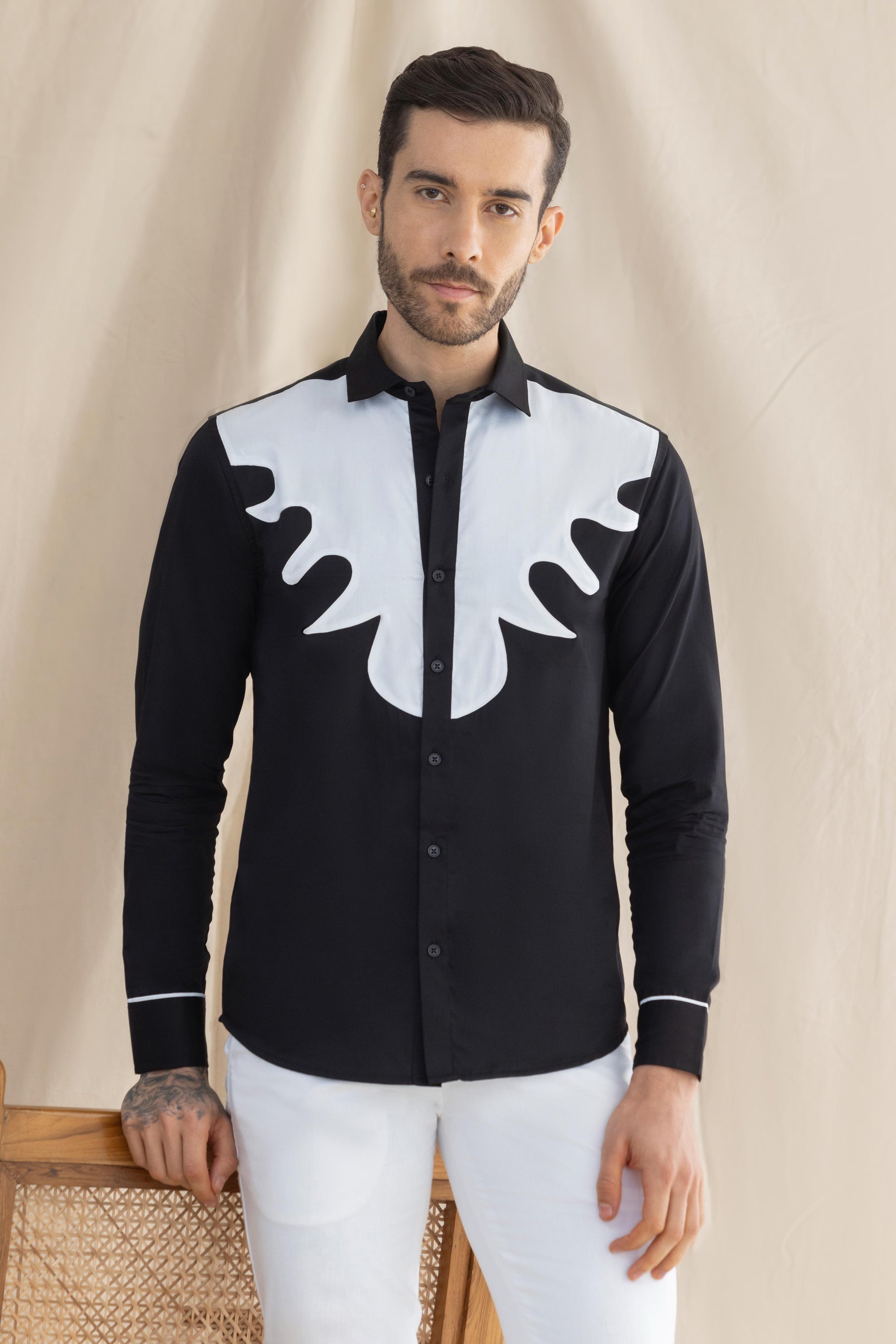 Black & White Saddle