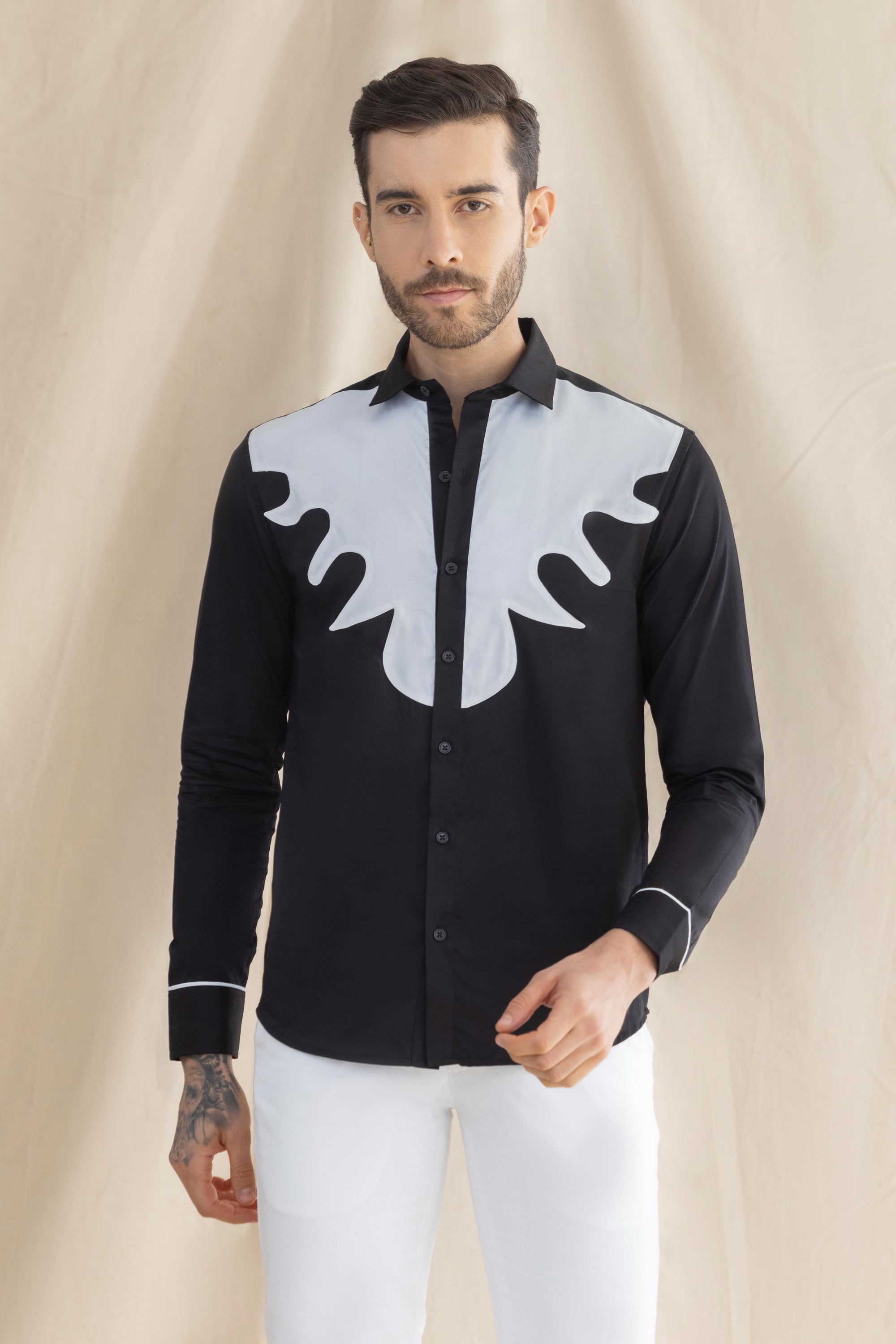 Black & White Saddle