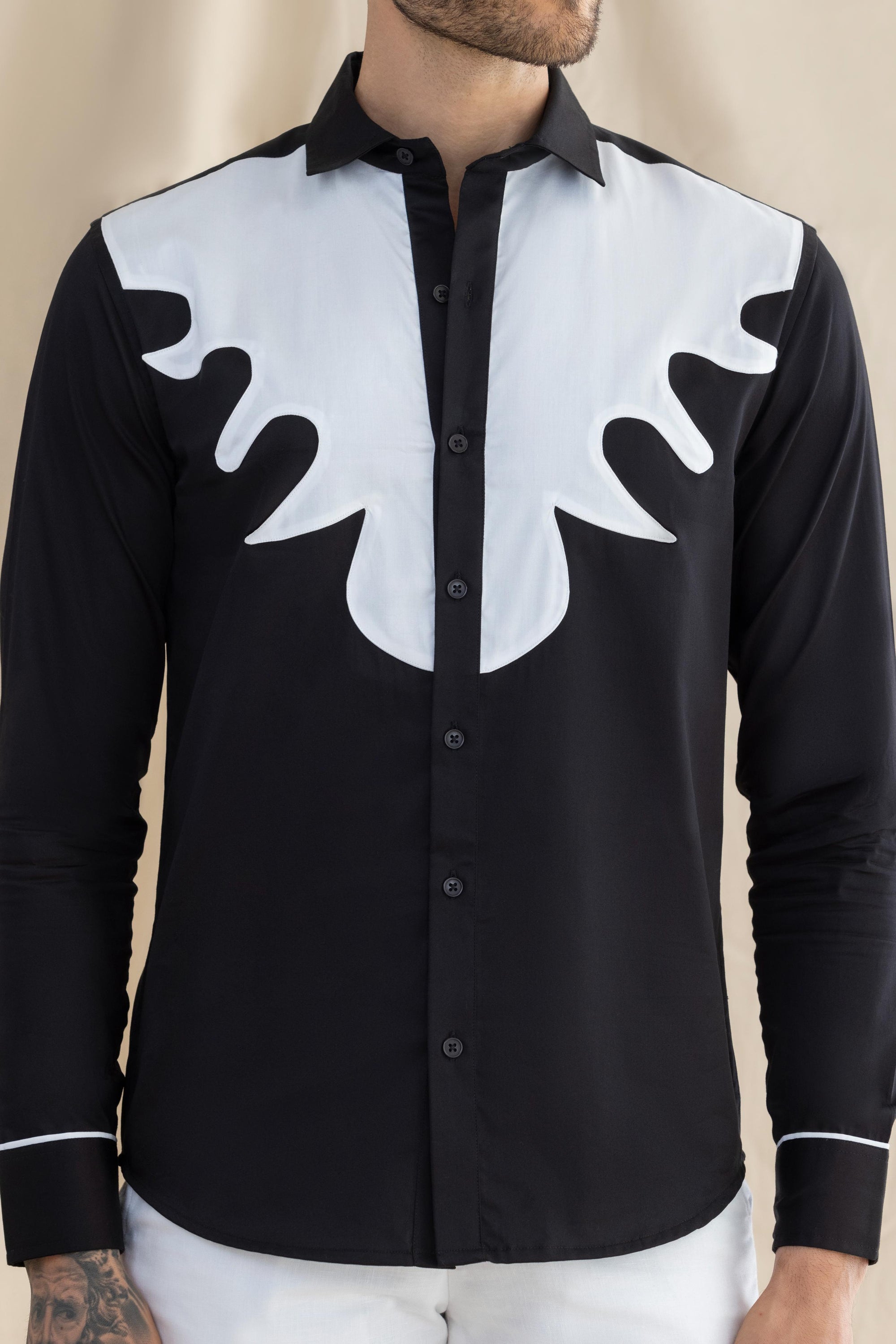 Black & White Saddle