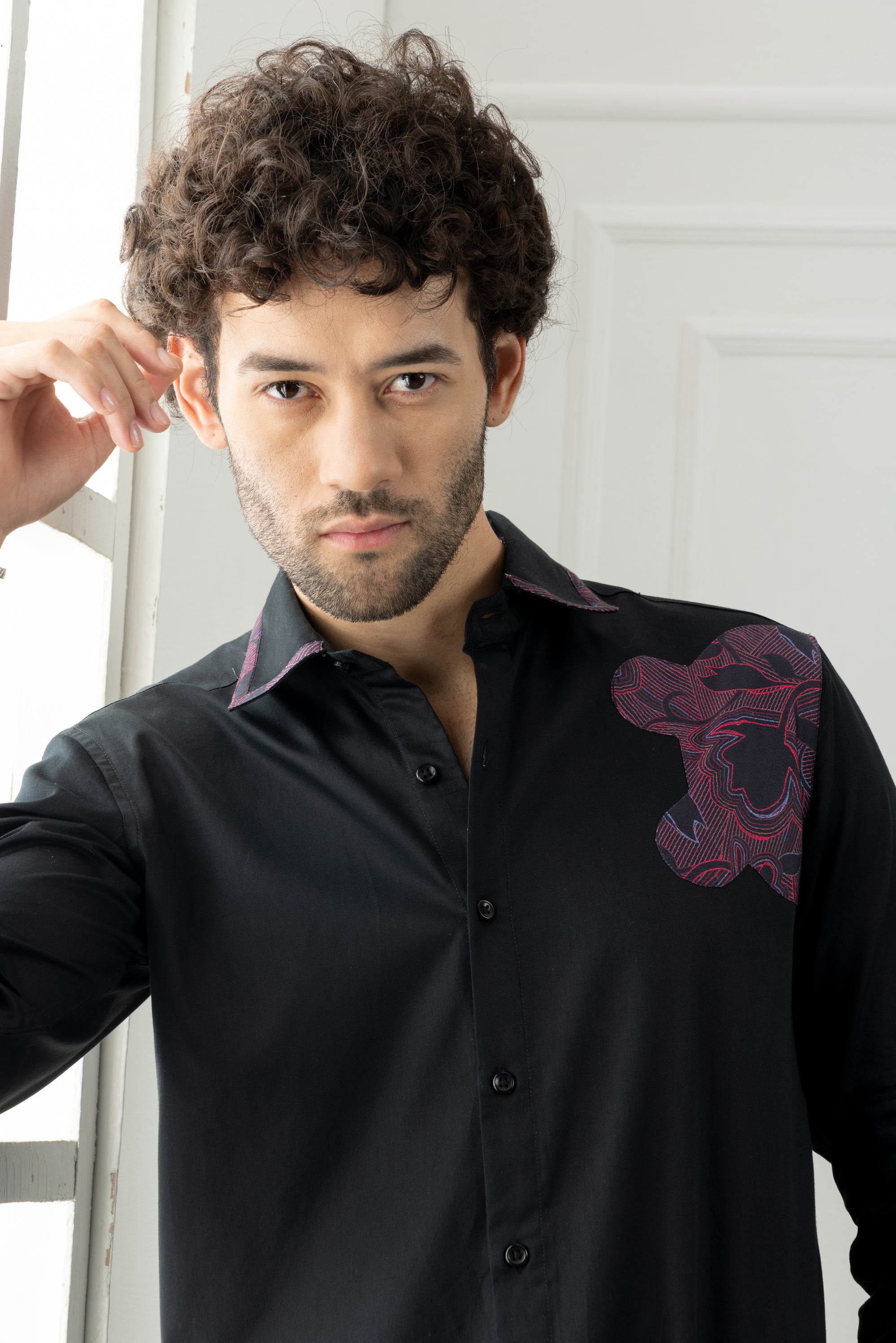 Glancing Mickey Cut And Sew Shirt