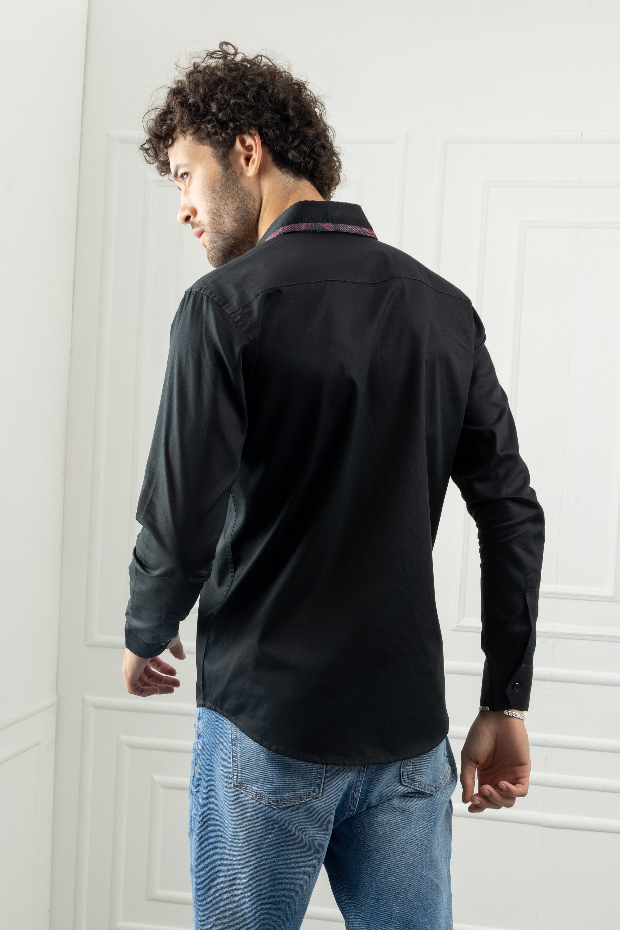 Glancing Mickey Cut And Sew Shirt